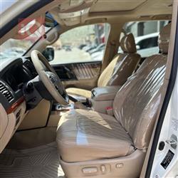 تۆیۆتا لاند کروزەر